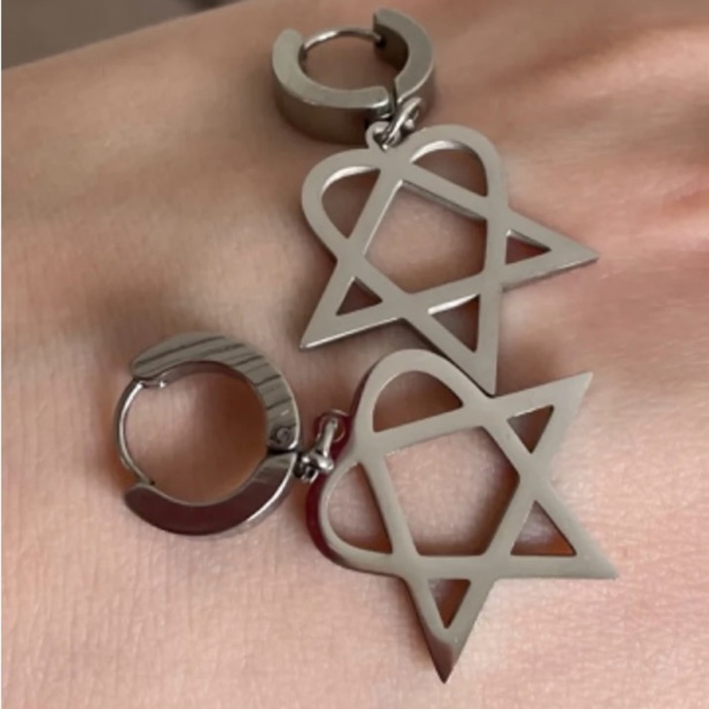 HIM heartagram earrings silver color new
